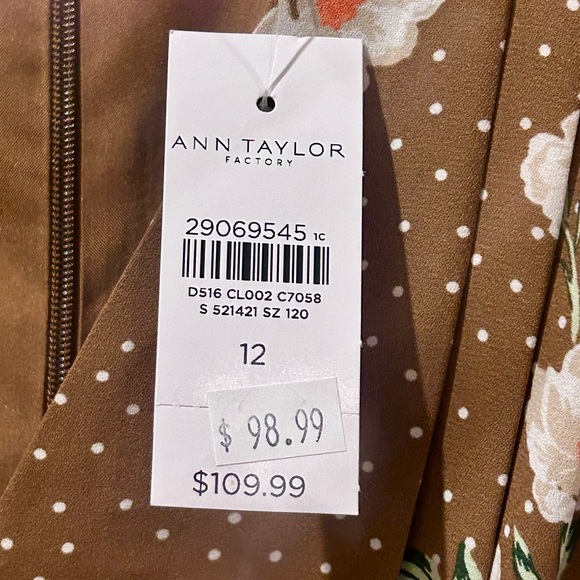 NEW NWT Ann Taylor Factory Dress Floral - Picture 2 of 9